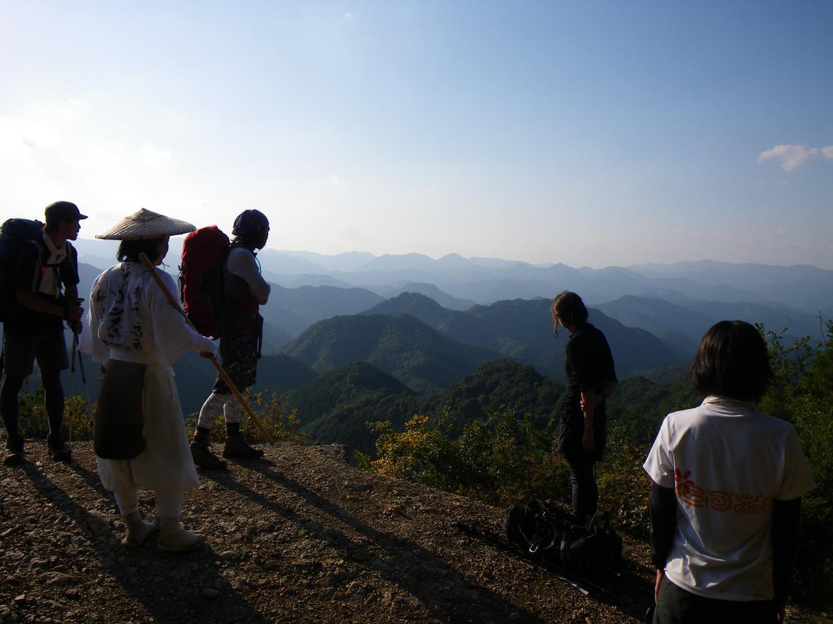 Хостел Kumano Backpackers Танабе Экстерьер фото